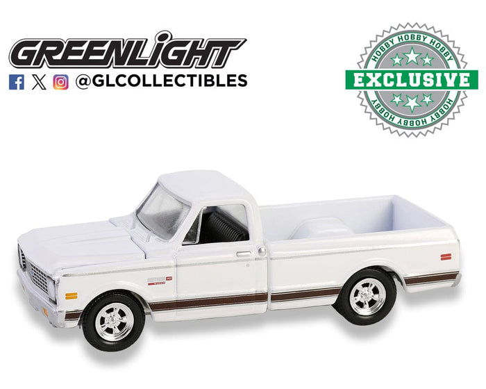 1972 Chevrolet Cheyenne C10 Short Bed White Greenlight Hobby Exclusive 1:64 30566