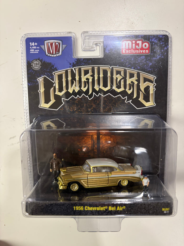 Chase 1956 Chevrolet Bel Air Lowriders with 2 Dad & Son Figures – Beige Gold M2 Machines 67500-MJS03chase