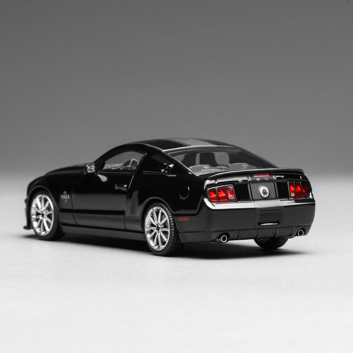 Ford Mustang Shelby GT500 Super Snake 2007 Black Motorhelix x Greenlight 1:64 GL-1251006C