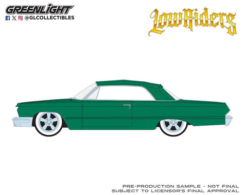 (Pre-order) 1963 Chevrolet Impala SS Convertible Green California Lowriders Serues 8 Greenlight 1/64 63090-C