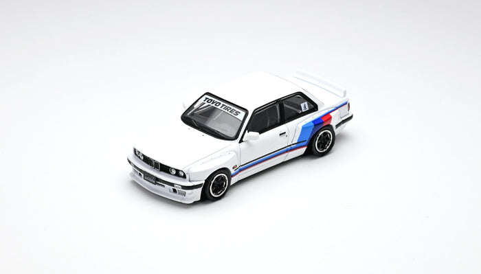 (PRE-ORDER) BMW E30 M3 Pandem Rocket Bunny White Inno64 1/64 scale IN64-E30P-WHI